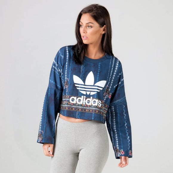 adidas Tops - Adidas Originals cirande boxy sweatshirt